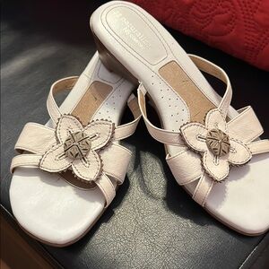 Naturalizer Women's White Sandals